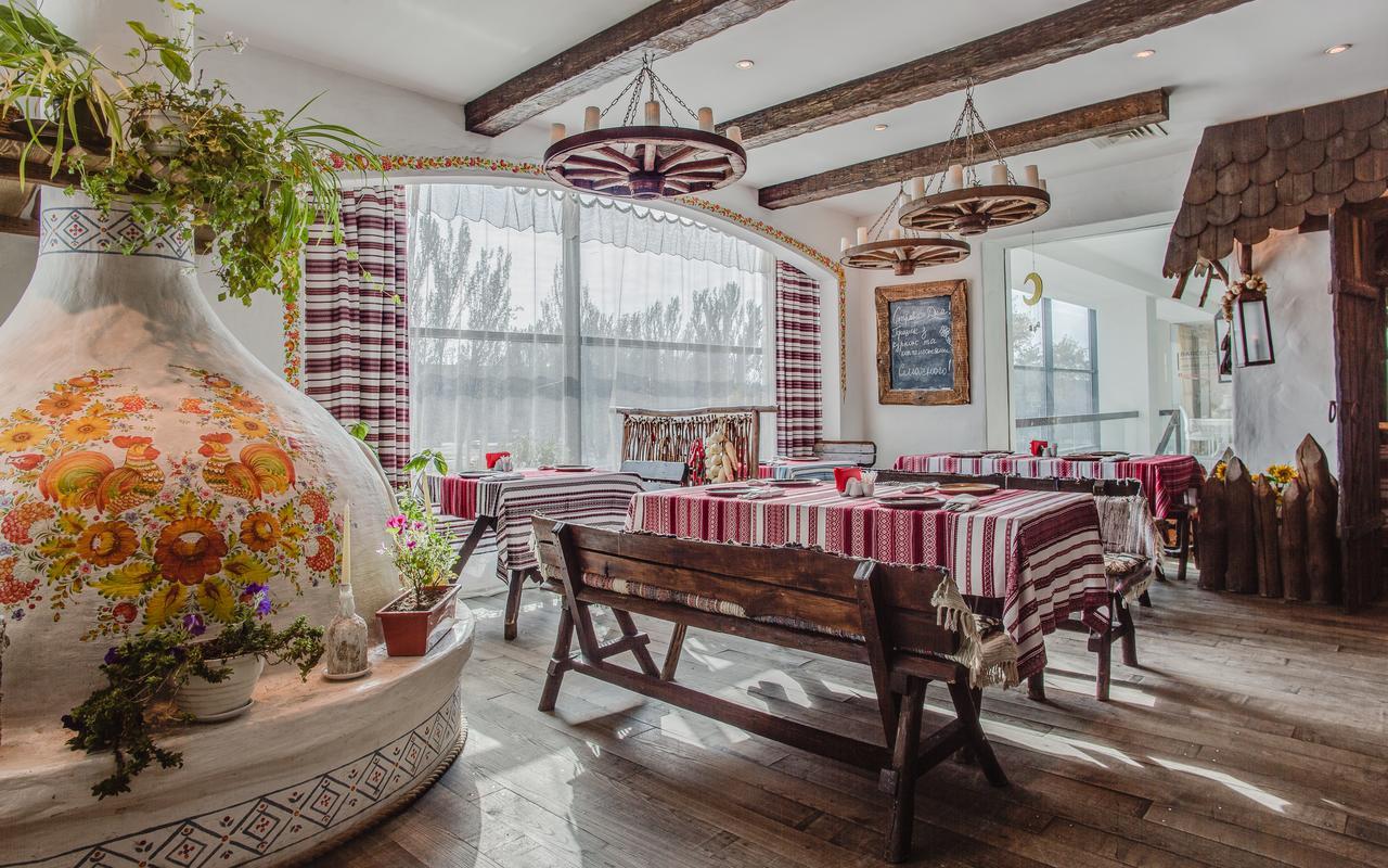 Intourist Hotel Zaporizhia Buitenkant foto