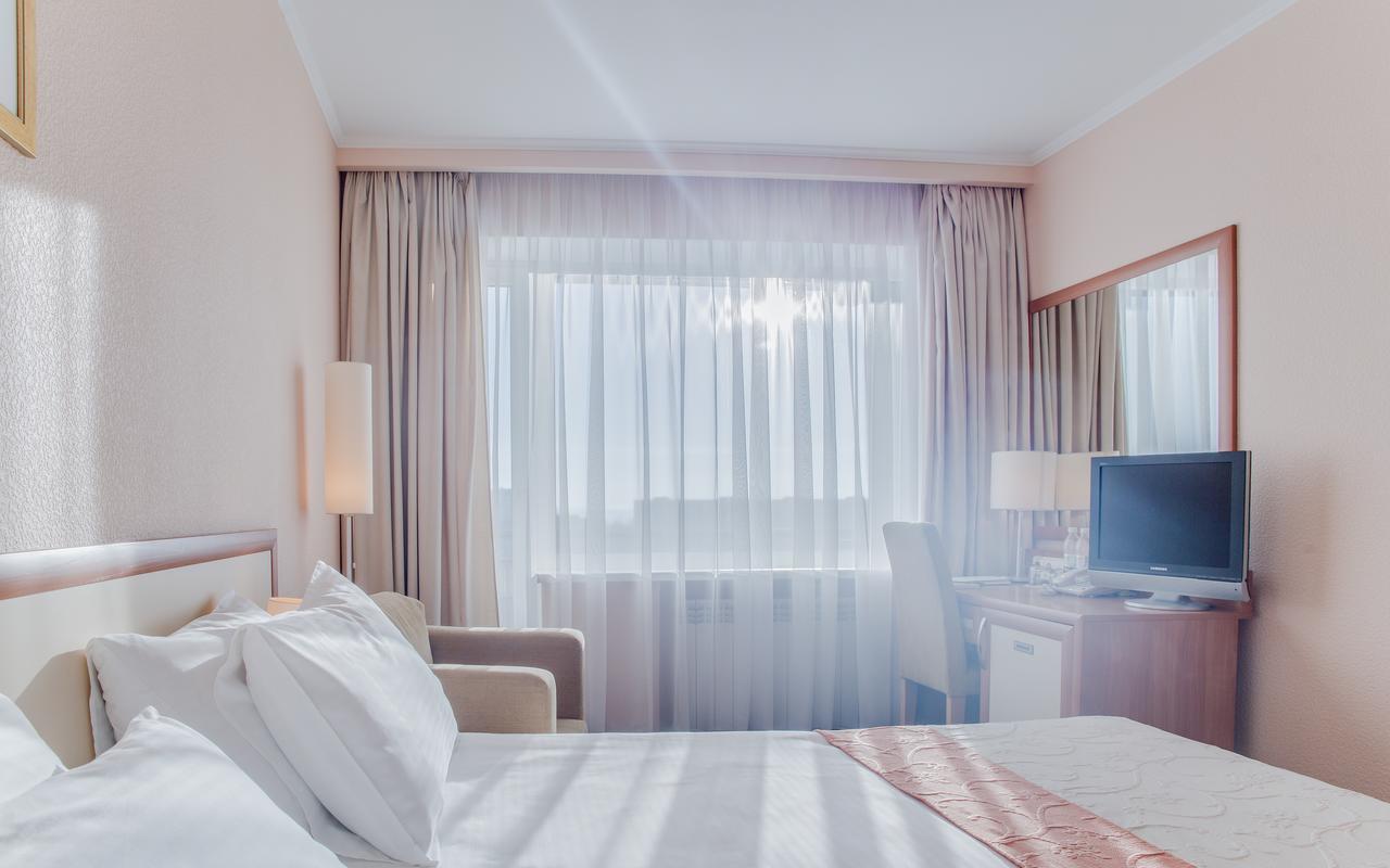 Intourist Hotel Zaporizhia Buitenkant foto