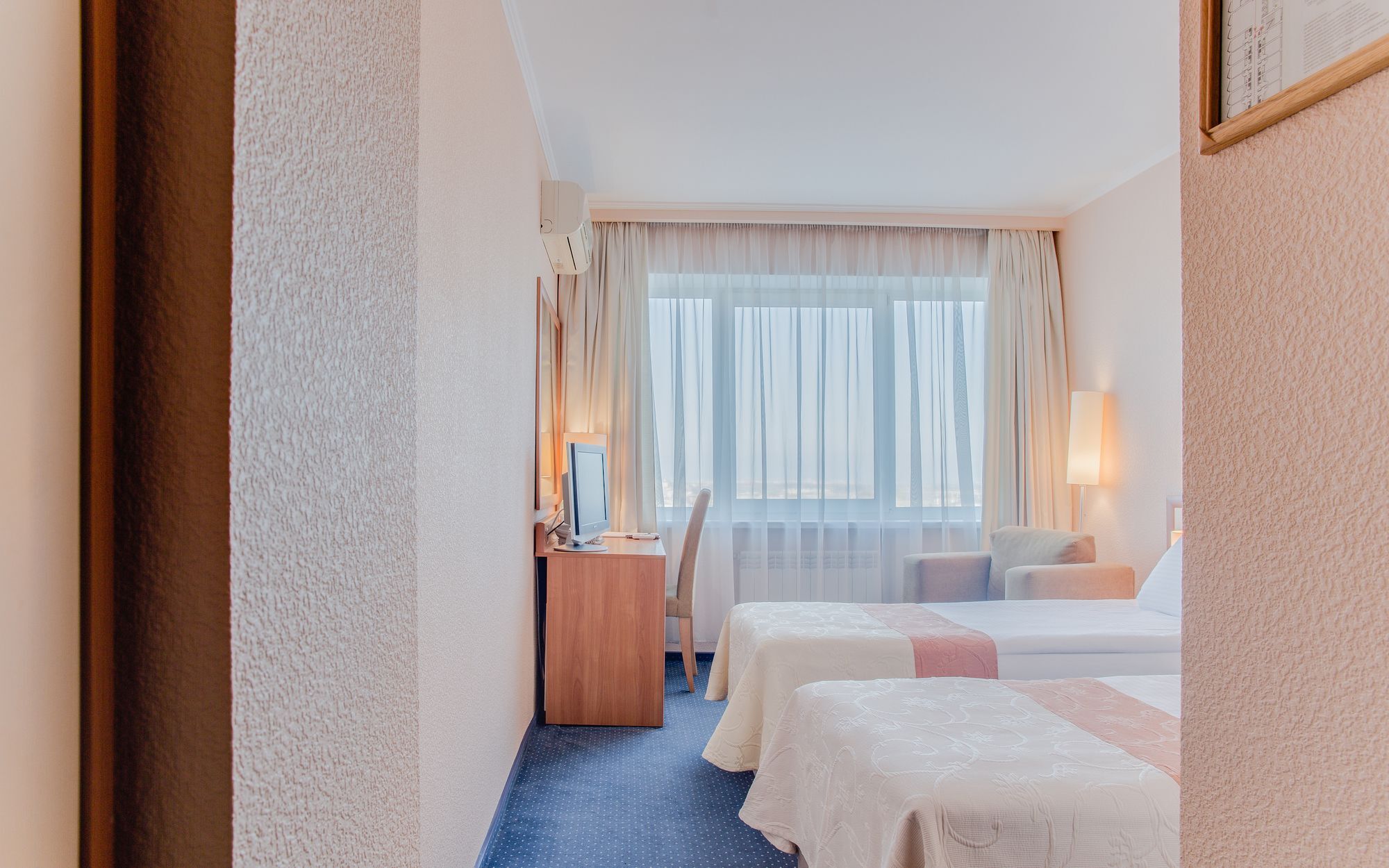 Intourist Hotel Zaporizhia Buitenkant foto