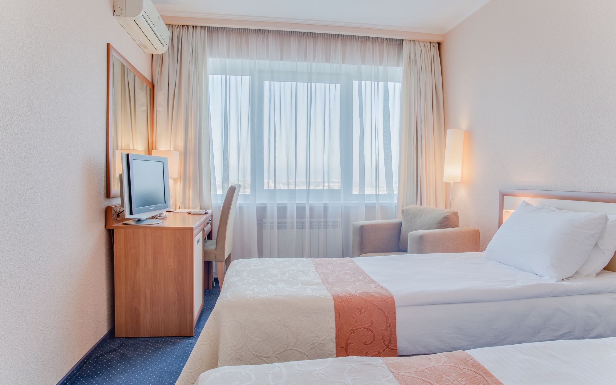 Intourist Hotel Zaporizhia Buitenkant foto